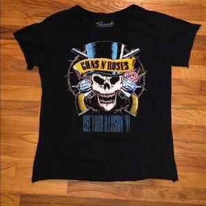 Guns N' Roses Short Sleeve Concert Tee